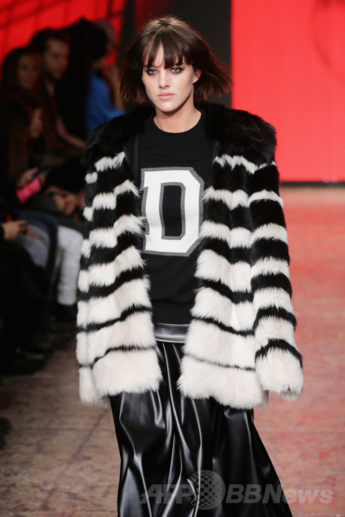 ＜14/15年秋冬NYコレクション＞DKNY
