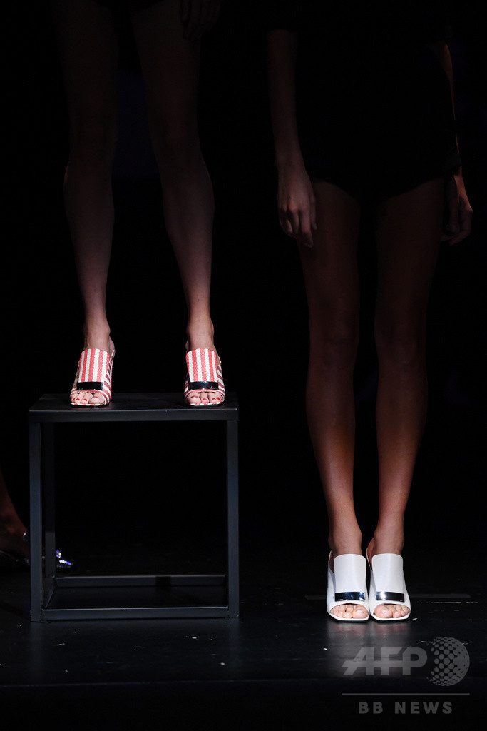 「セルジオ ロッシ」17年春夏