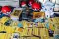 デンマークの兄弟のポケモンカードコレクション（2022年11月25日撮影）。(c)Ida Marie Odgaard / Ritzau Scanpix / AFP