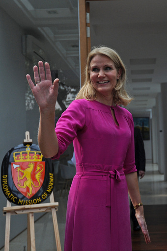 女性の政界進出著しい北欧、経営者への起用には改善の余地