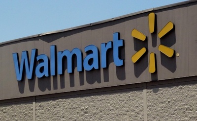 米デンバーのウォルマートで銃乱射、3人死亡 容疑者拘束