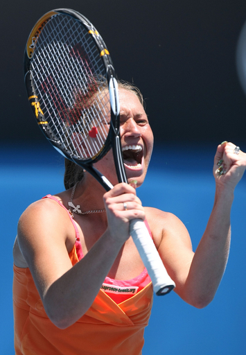 ボンダレンコ 初戦でラドワンスカ破る、全豪オープン