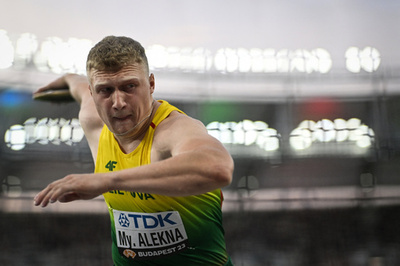 21歳アレクナ 38年ぶり男子円盤投げ世界記録を更新