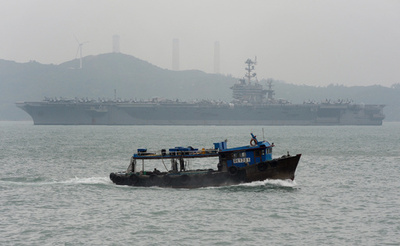 売春あっせんなどの見返りに便宜、米海軍で贈収賄スキャンダル