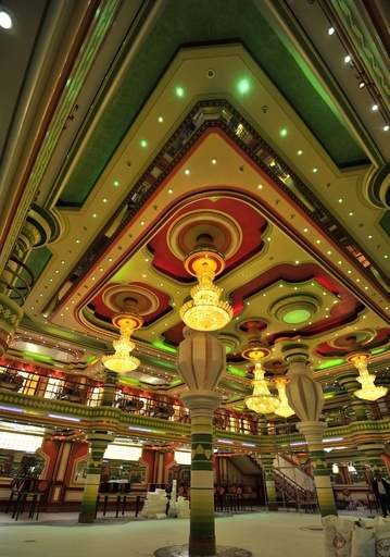 ボリビア先住民の新富裕層、豪華マンションを続々建設