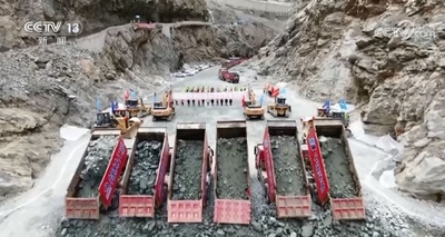 世界で最も高いダム 堤体のコンクリート打設工事開始 中国