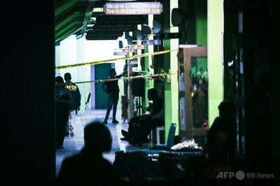 インドネシアの高校のモスクで爆発 50人以上が負傷 容疑者は生徒