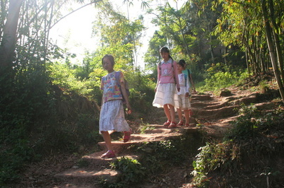 12歳に近づき妊娠させる 親が出稼ぎ中「留守児童」狙う事件、四川省で多発