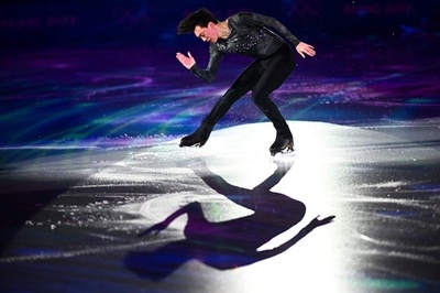 コロナで欠場のゾウ、五輪閉会式も参加できず フィギュア男子