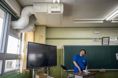 Japan schoolkids wilt in under-insulated classrooms