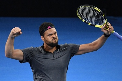 故障から復活のツォンガが4強、新鋭デミノー下す ブリスベン国際