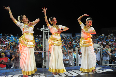 【特集】NBAやNFLとは一味違う？ クリケットのチアリーダー