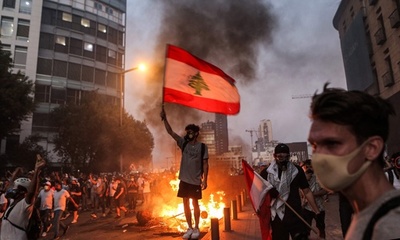 レバノン大爆発から1年、責任追及求める抗議デモに数千人