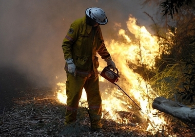 オーストラリア山火事、原爆1500個分のエネルギーを放出