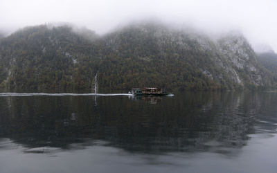 湖底に200万円超相当の金塊、夏休み中の少女が発見 独
