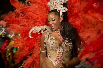 ウルグアイ最大のパレード、2夜にわたり開催