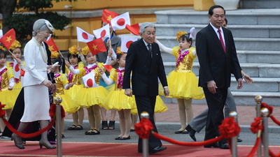天皇、皇后両陛下 ベトナムで歓迎式典に出席