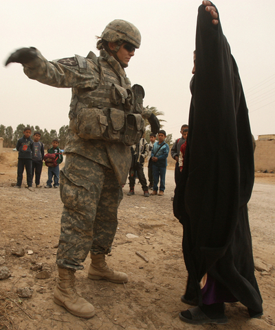 米軍女性帰還兵の15％「従軍中に性的外傷受けた」