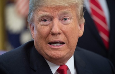 連日の米株大幅安、トランプ氏「FRBは制御不能」 議長解任は否定