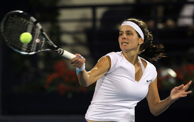 ラドワンスカが優勝、ドバイ・テニス選手権