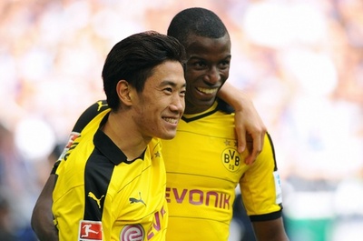 ドルトムント、香川のループで先制もダービー引き分けで優勝遠のく