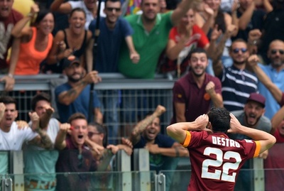 ASローマ、快勝でリーグ首位に浮上