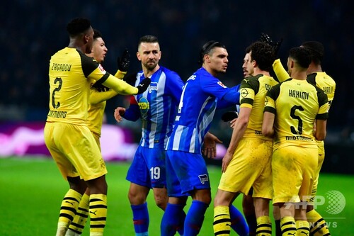 ドルトムントが暫定で首位復帰 ロイスが終盤に決勝点 写真10枚 ファッション ニュースならmode Press Powered By Afpbb News