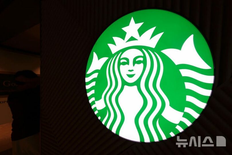 ソウル・江南区のスターバックスコリア本社ビルにある店舗(c)NEWSIS