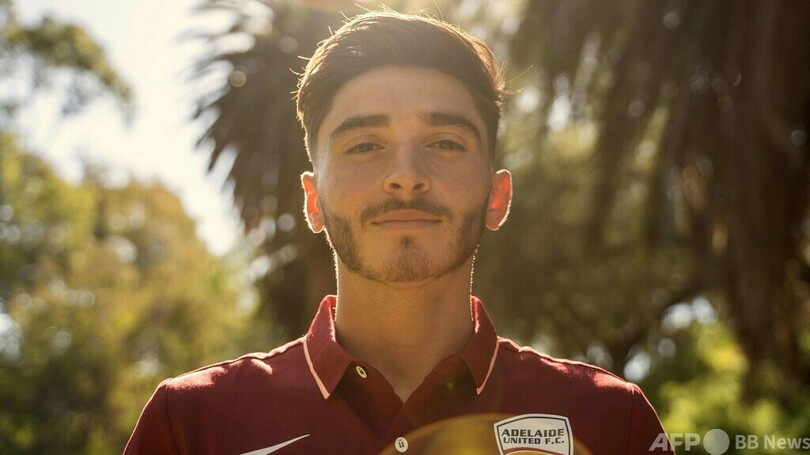 同性愛公表の豪サッカー選手、世界中からの支持に「感動」