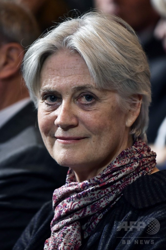 仏当局、フィヨン元首相を訴追 架空雇用疑惑で