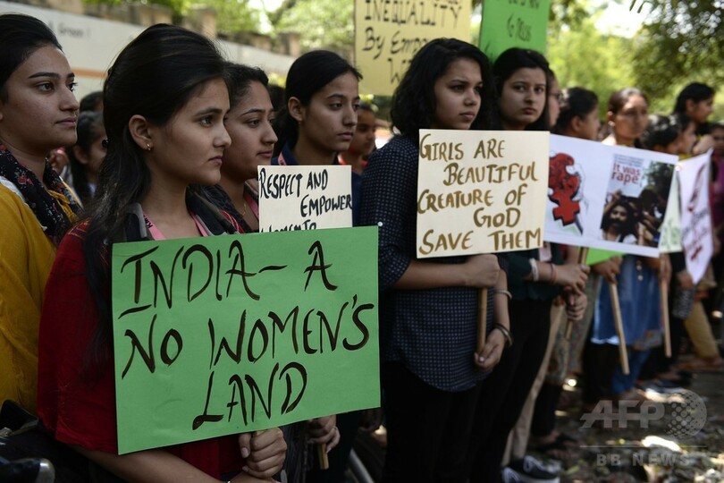 8歳女児の集団レイプ殺人、元警察官の被告らが無罪主張 インド