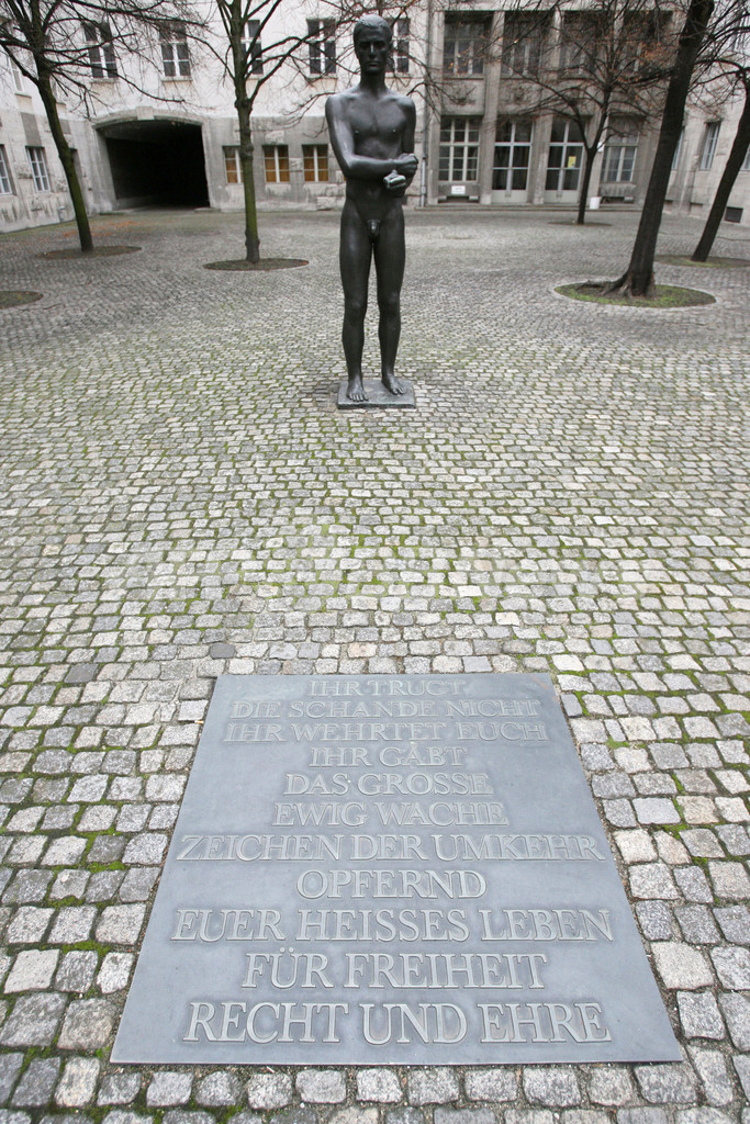 アドルフ・ヒットラー 銅像