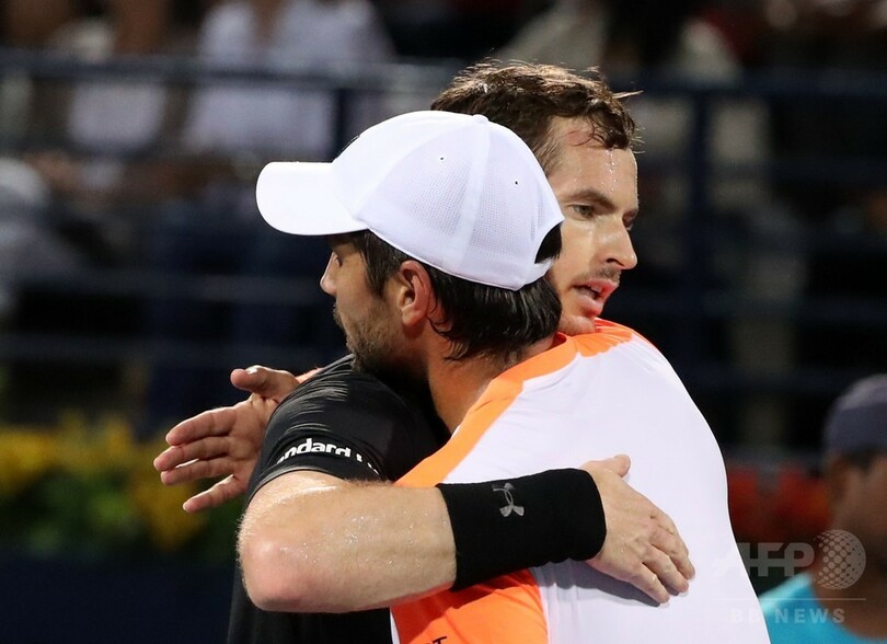 王者マレーが今季初優勝、ベルダスコを寄せ付けず ドバイ選手権