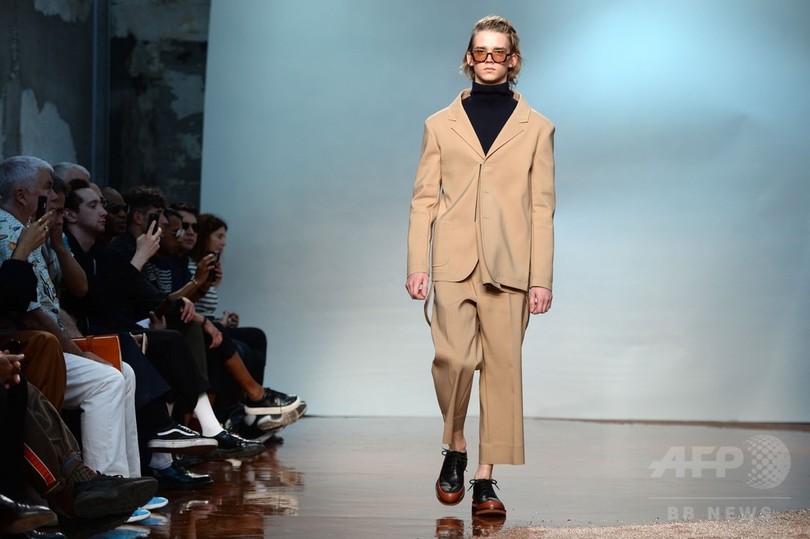 マルニ 17年春夏メンズ 写真39枚 国際ニュース Afpbb News