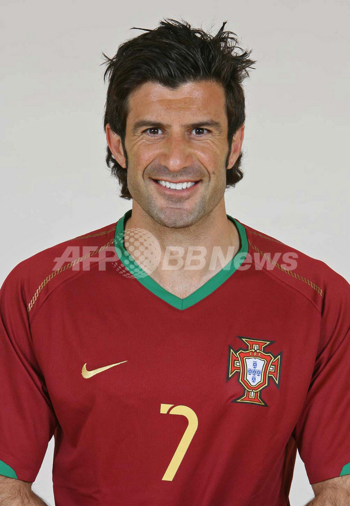 <サッカー セリエA>インテル フィーゴ移籍の報道を否定 - イタリア <サッカー セリエA>インテル フィーゴ移籍の報道を否定 - イタリア