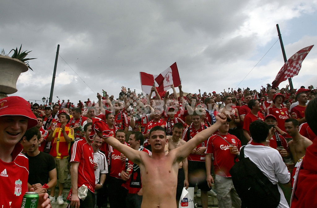 <サッカー 欧州チャンピオンズリーグ>決勝を控えリバプールのサポーターが現地入り 写真19枚 国際ニュース:AFPBB News