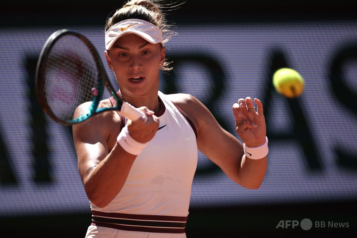 On Court-T テニス Women’s XS 全仏ver. 新品/未開封 On Court-T テニス Women's XS 全仏ver. 新品/未開封 - メルカリ