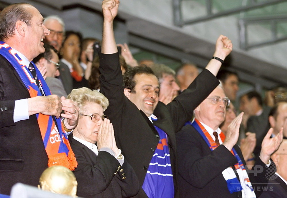 UEFA前会長プラティニ氏、98年W杯ドローでの「細工」を暴露 写真1枚