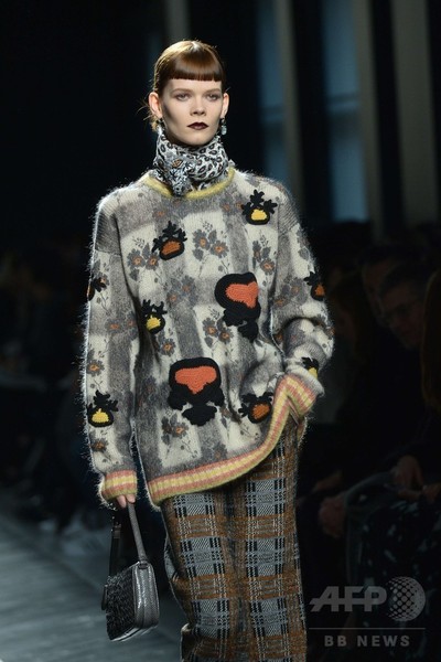 「ボッテガ・ヴェネタ」16/17年秋冬コレクション