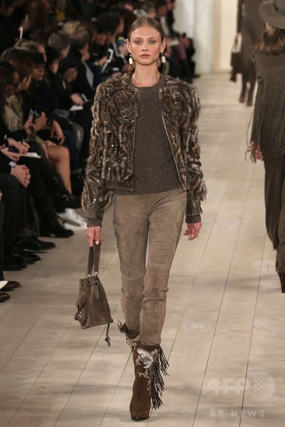  素材の上質さを生かしたシックなスタイル、「ラルフ ローレン」15/16年秋冬