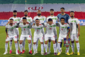 試合前の写真撮影に臨むイランの選手（2022年11月10日撮影）。(c)AFP