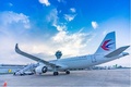 揚州泰州国際空港に到着した、中国で独自開発された大型旅客機「C919」の2番機（2023年7月17日撮影、資料写真）。(c)People’s Daily/郁興