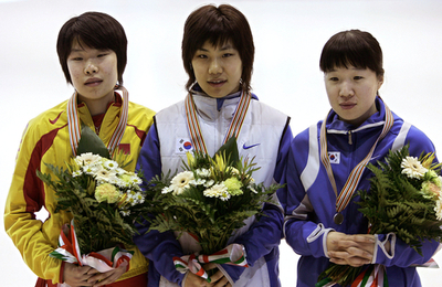 ＜ショートトラック 07世界選手権＞女子1000メートル、チン・ソンユが優勝を飾る - イタリア