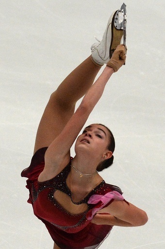 ソトニコワが首位、女王コストナーは2位に 中国杯