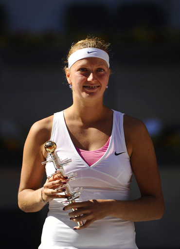 クヴィトバ アザレンカ下し優勝、マドリード・オープン