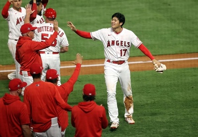 大谷翔平、1試合2HRで30号到達 好走塁でサヨナラ生還も