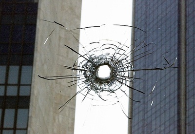 買い物中にあわや、女性がバッグでキャッチしたものとは？ブラジル