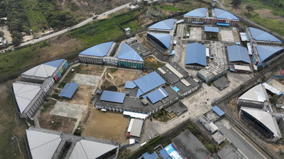 受刑者が刑務官と警官57人を人質に エクアドル刑務所