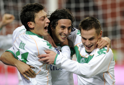 ピサロの2得点でヴェルダー・ブレーメンが決勝トーナメント2回戦進出