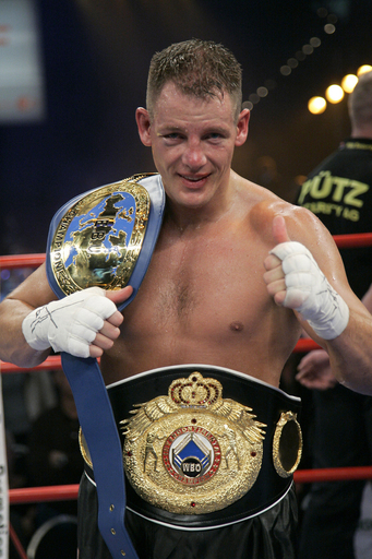 ＜ボクシング＞ウルリッヒ カンフーをTKOで降しタイトル獲得に成功 - ドイツ